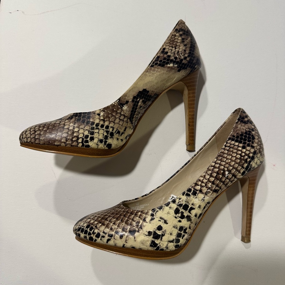 Mossimo Supply Co. Snakeskin Heels - Brown and Cream